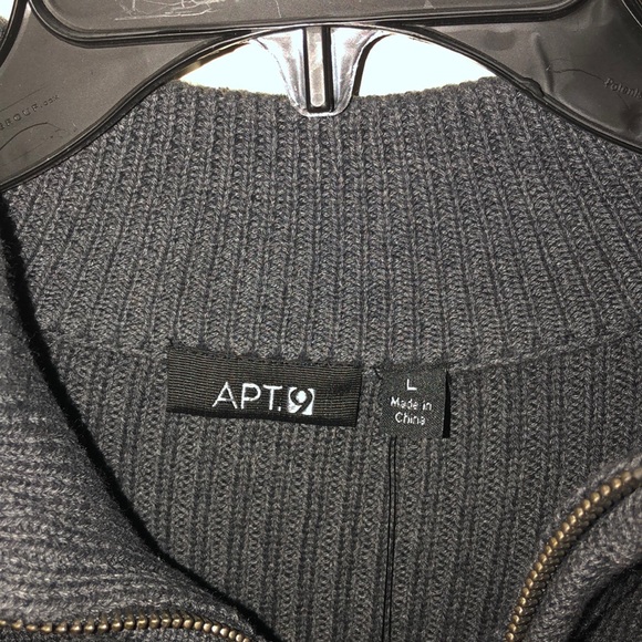 Brand New With Tags- Men’s APT 9 Sweater size L - Picture 3 of 6